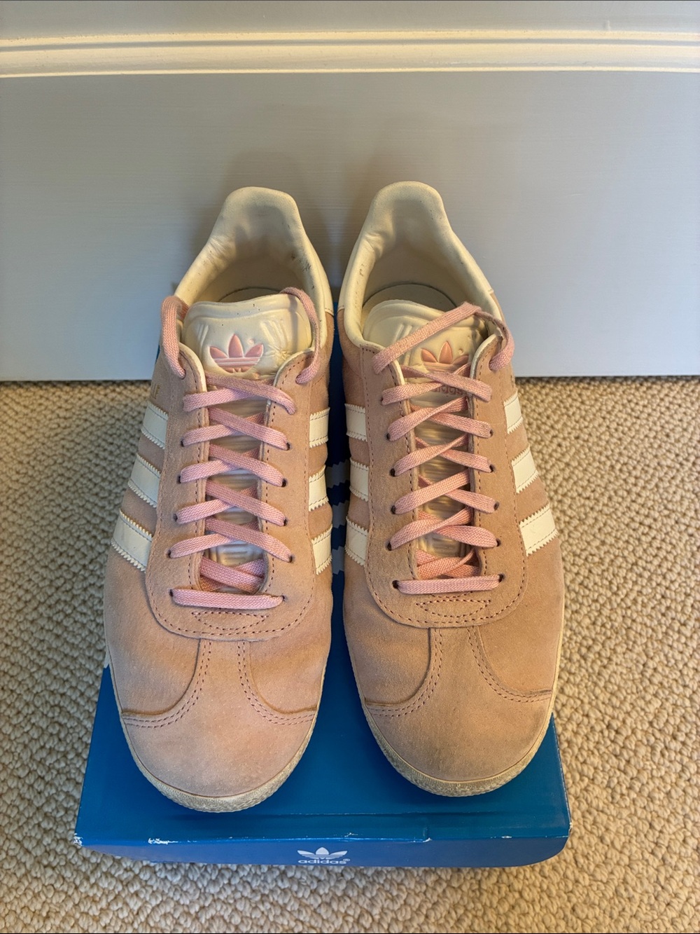 ADDIDAS Gazelle Pink, size 8 good condition